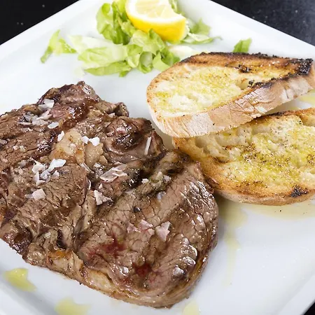 Portofino מלון קאורלה