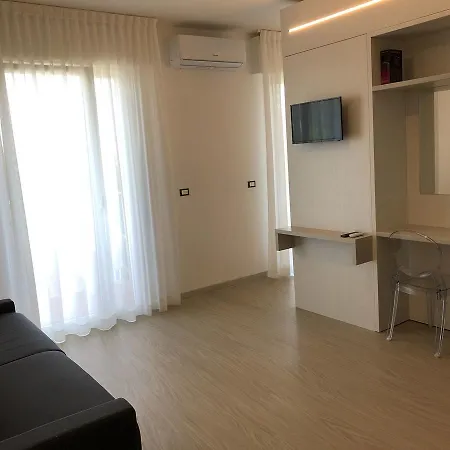 Portofino מלון 2*